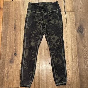 Vuori Black and Green Camouflage Leggings